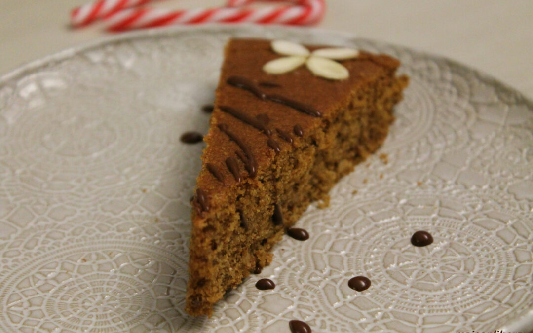 Torta mandorle e vaniglia senza glutine