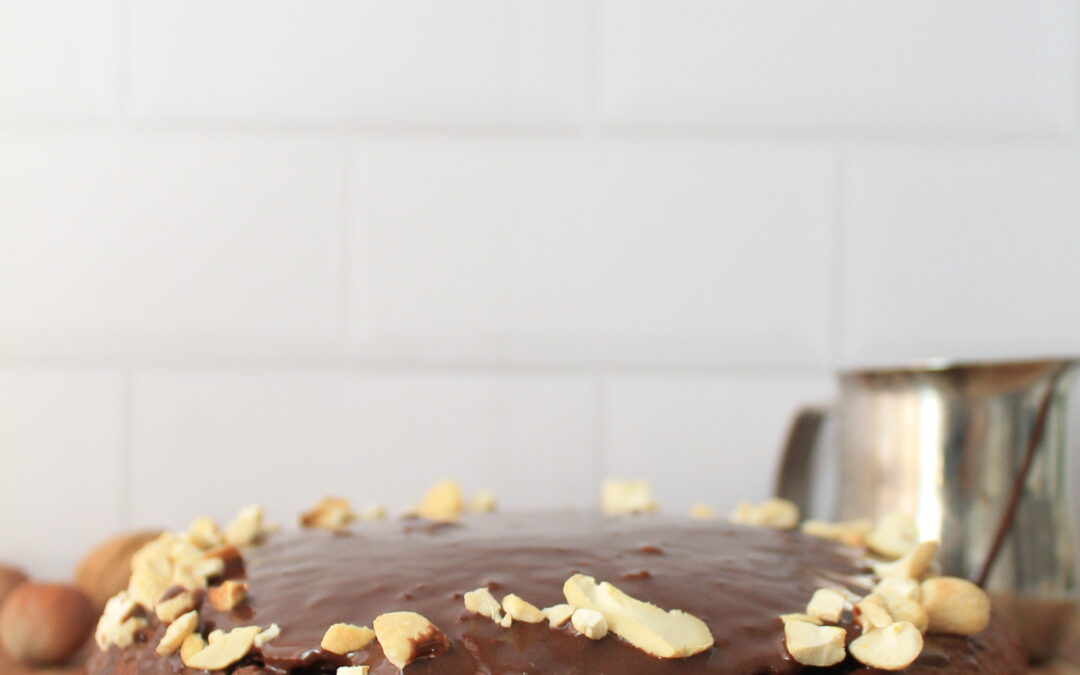 Torta glassata al cacao senza zucchero