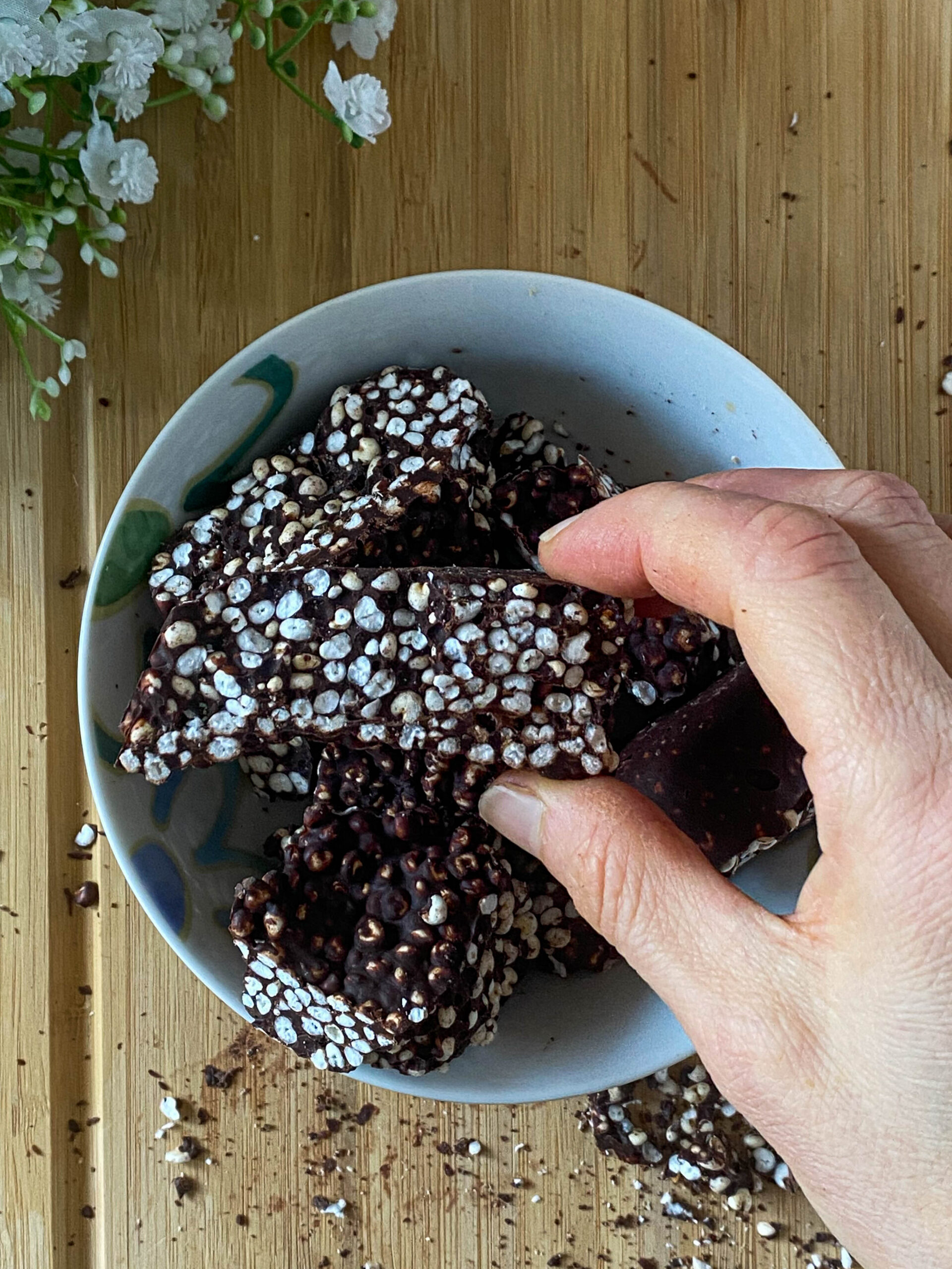 Barrette al cioccolato e miglio soffiato