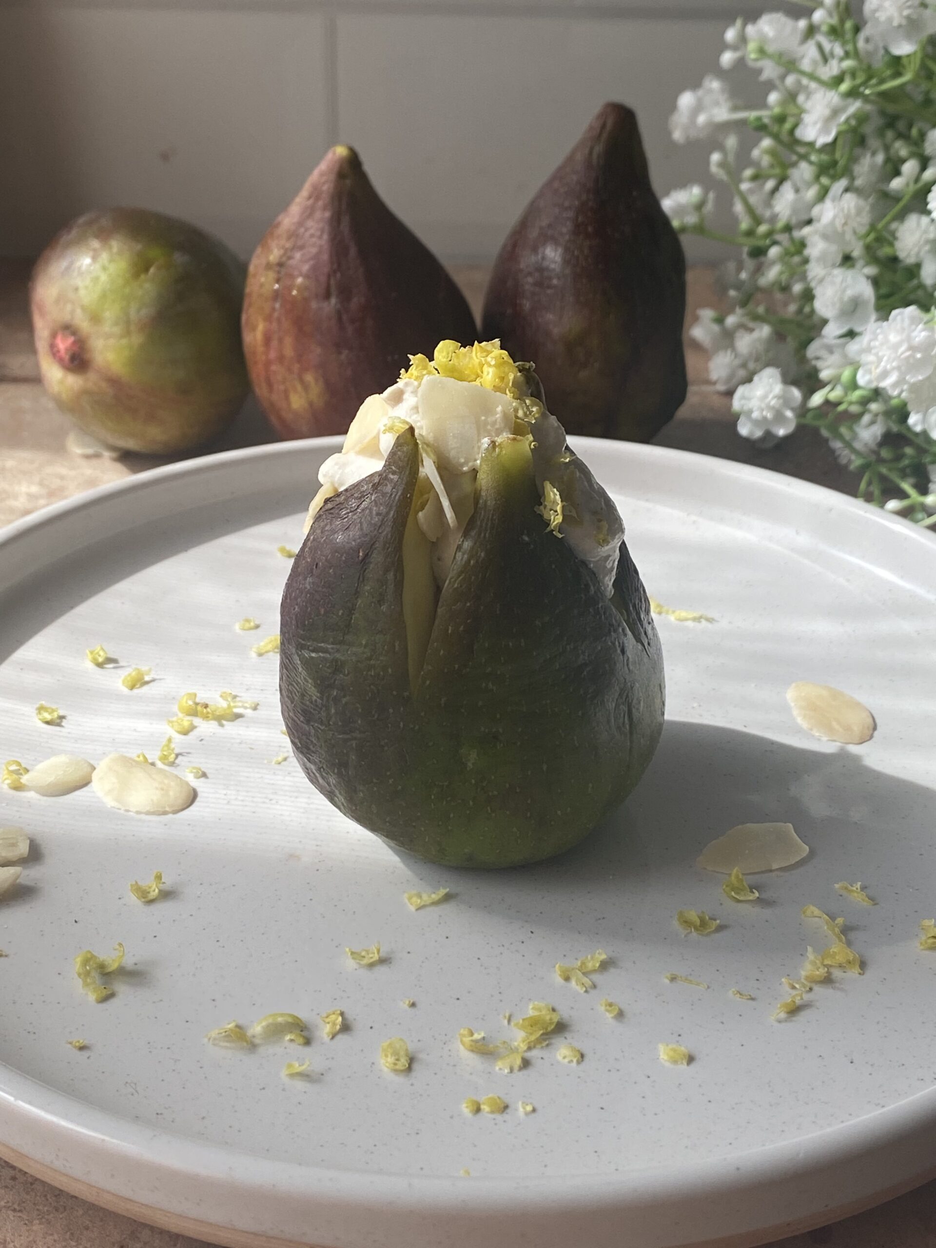Fichi ripieni con crema di anacardi