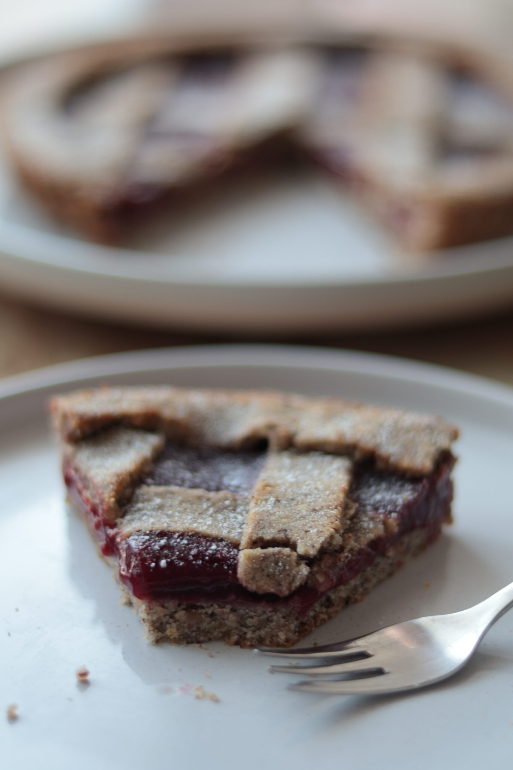Crostata senza zucchero raffinato con mandorle e grano saraceno