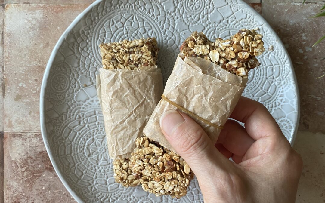Barrette vegane alle mele, mandorle e albicocche senza zucchero